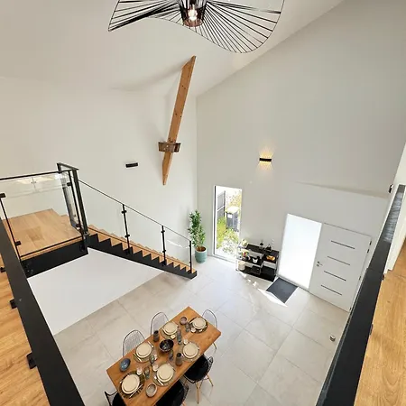 L'instant - Wifi, Tv, 8 Personnes, Jardin